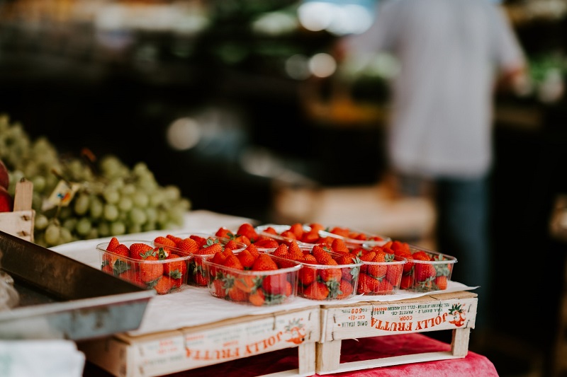 how to prevent berries from going bad